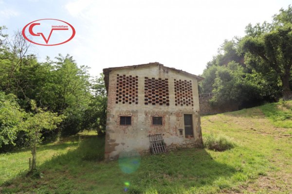 casa indipendente in vendita a Montevarchi