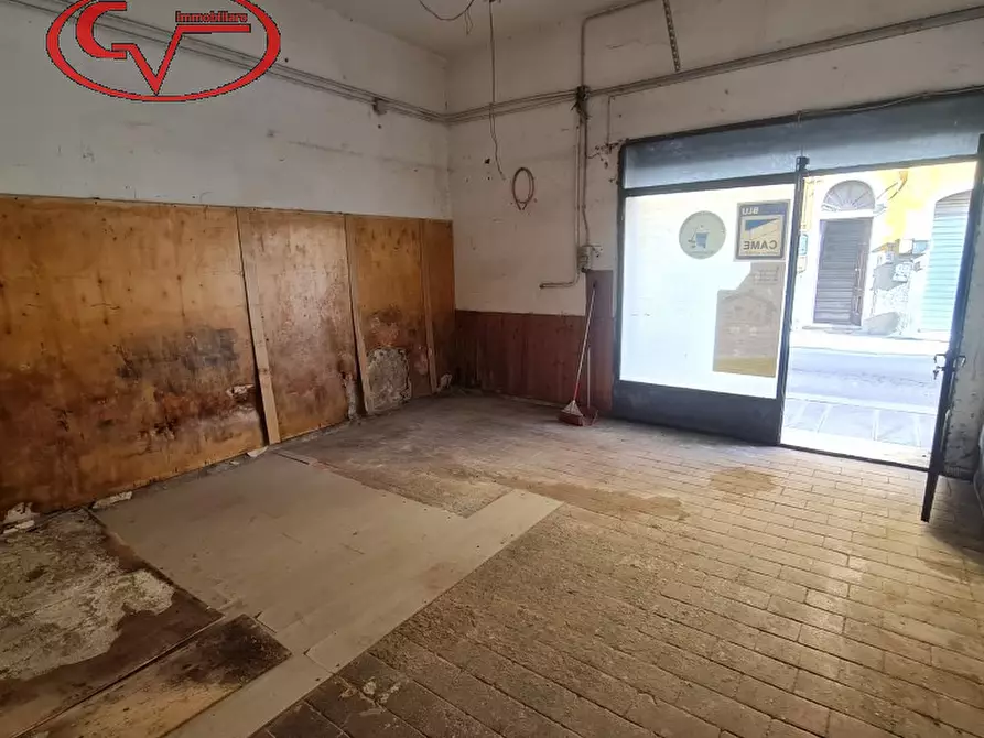locale di sgombero in vendita a Montevarchi