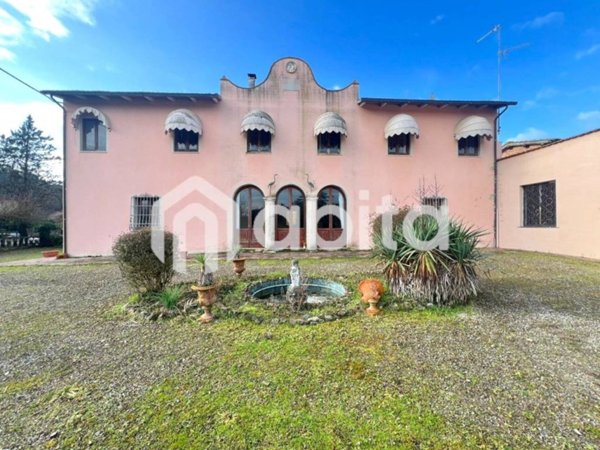 villa in vendita a Montevarchi in zona Levanella