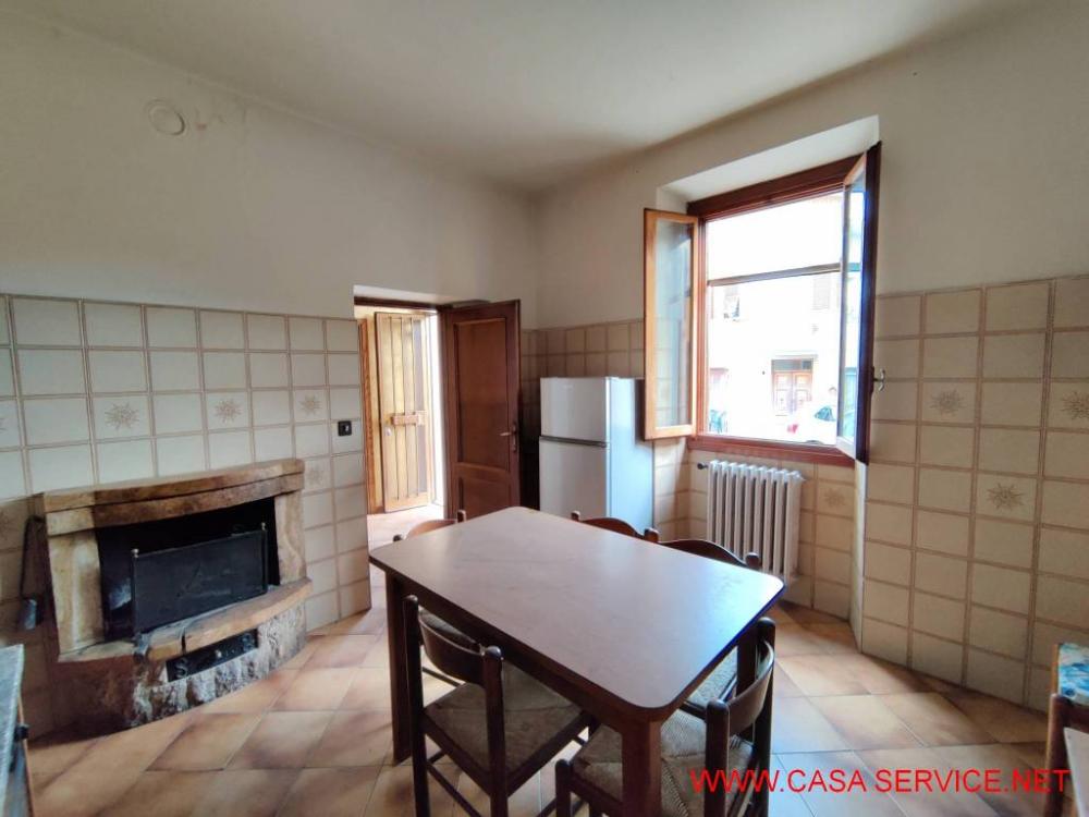 appartamento in vendita a Montevarchi in zona Levane