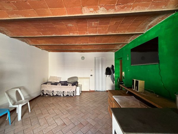 appartamento in vendita a Montevarchi in zona Levane