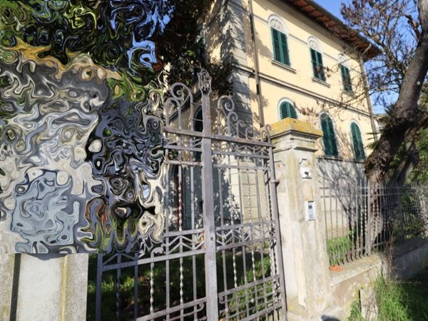casa indipendente in vendita a Montevarchi