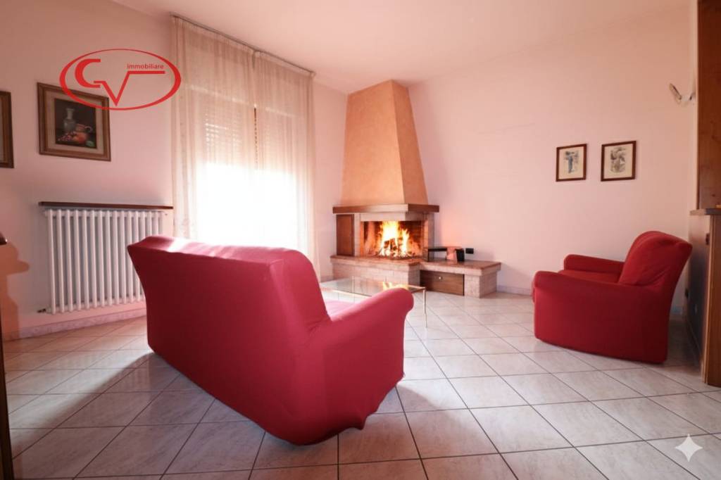 appartamento in vendita a Montevarchi in zona Levane