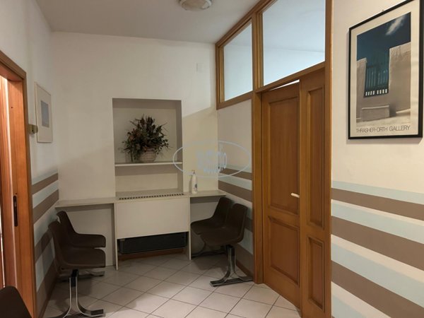 ufficio in vendita a Montevarchi