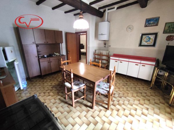 appartamento in vendita a Montevarchi in zona Levane