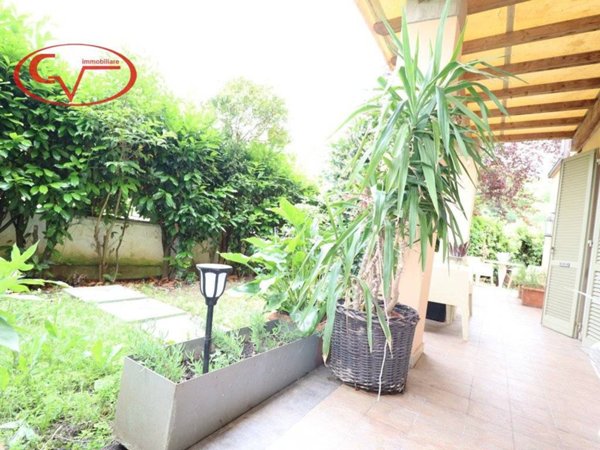 casa indipendente in vendita a Montevarchi