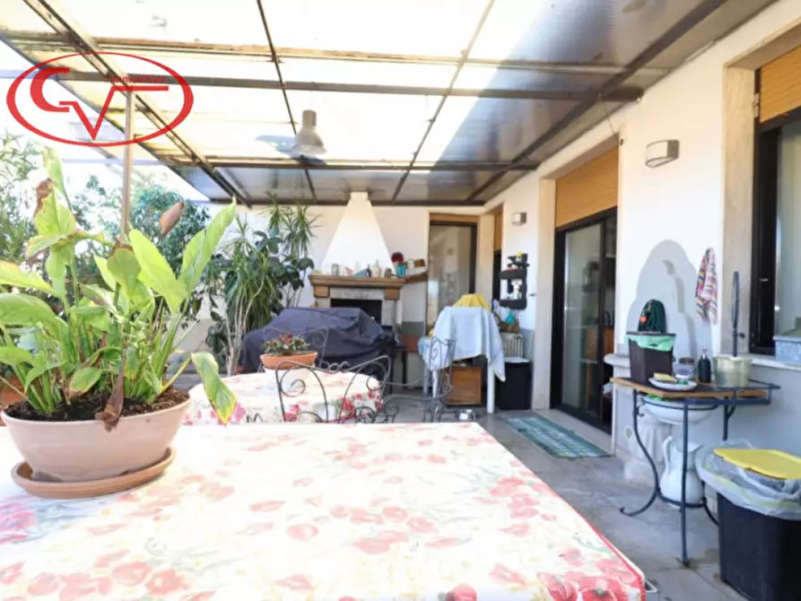 casa indipendente in vendita a Montevarchi