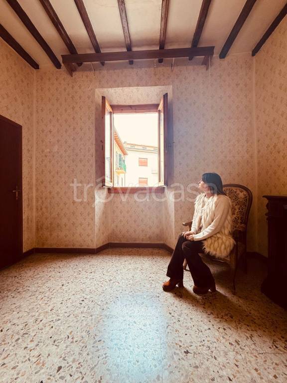 appartamento in vendita a Montevarchi in zona Levane