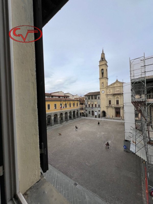 ufficio in vendita a Montevarchi