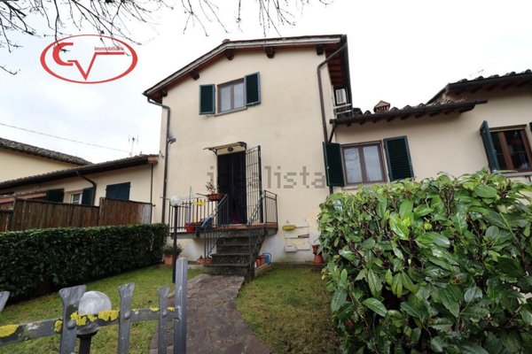 casa indipendente in vendita a Montevarchi