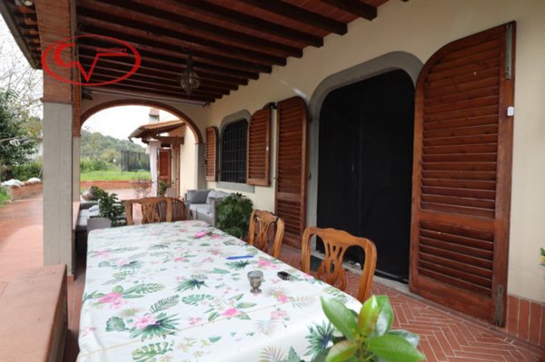 casa indipendente in vendita a Montevarchi