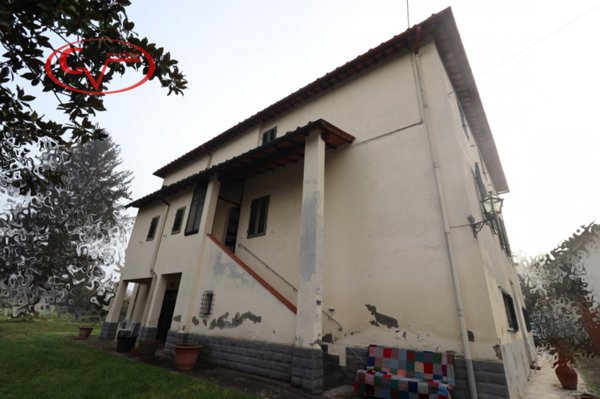 casa indipendente in vendita a Montevarchi