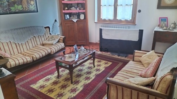 appartamento in vendita a Montevarchi in zona Levane