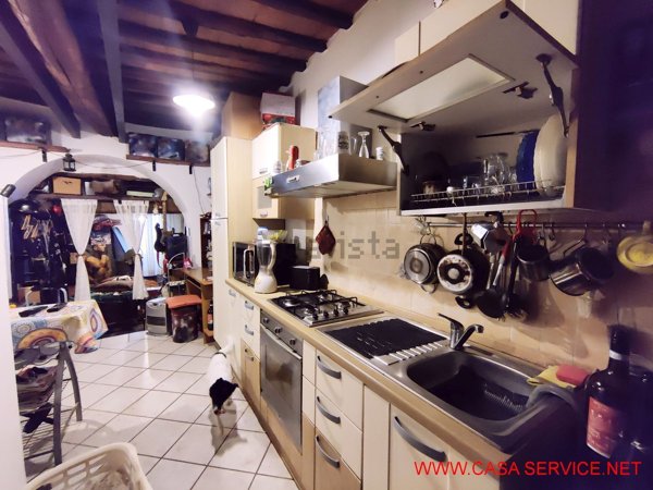 appartamento in vendita a Montevarchi in zona Caposelvi