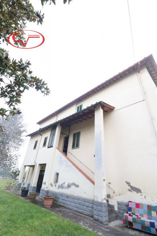 casa indipendente in vendita a Montevarchi