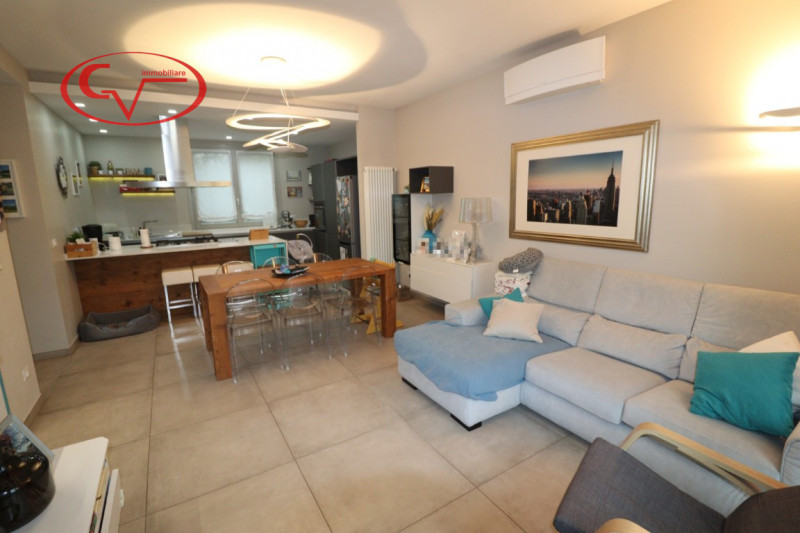 casa semindipendente in vendita a Montevarchi in zona Levanella