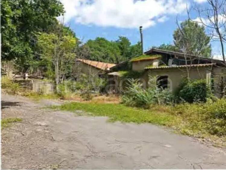 casa indipendente in vendita a Montevarchi in zona Caposelvi