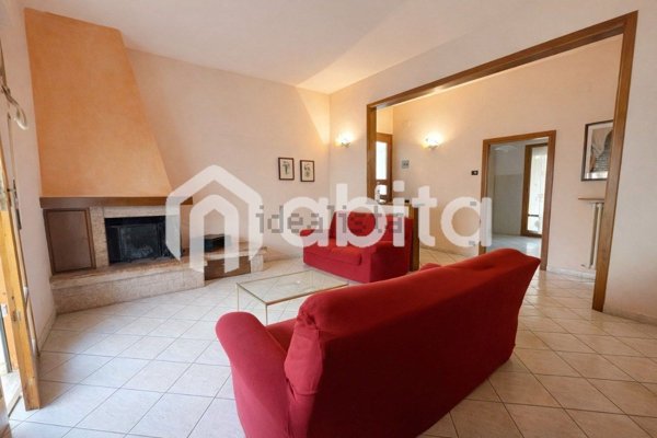 appartamento in vendita a Montevarchi in zona Levane