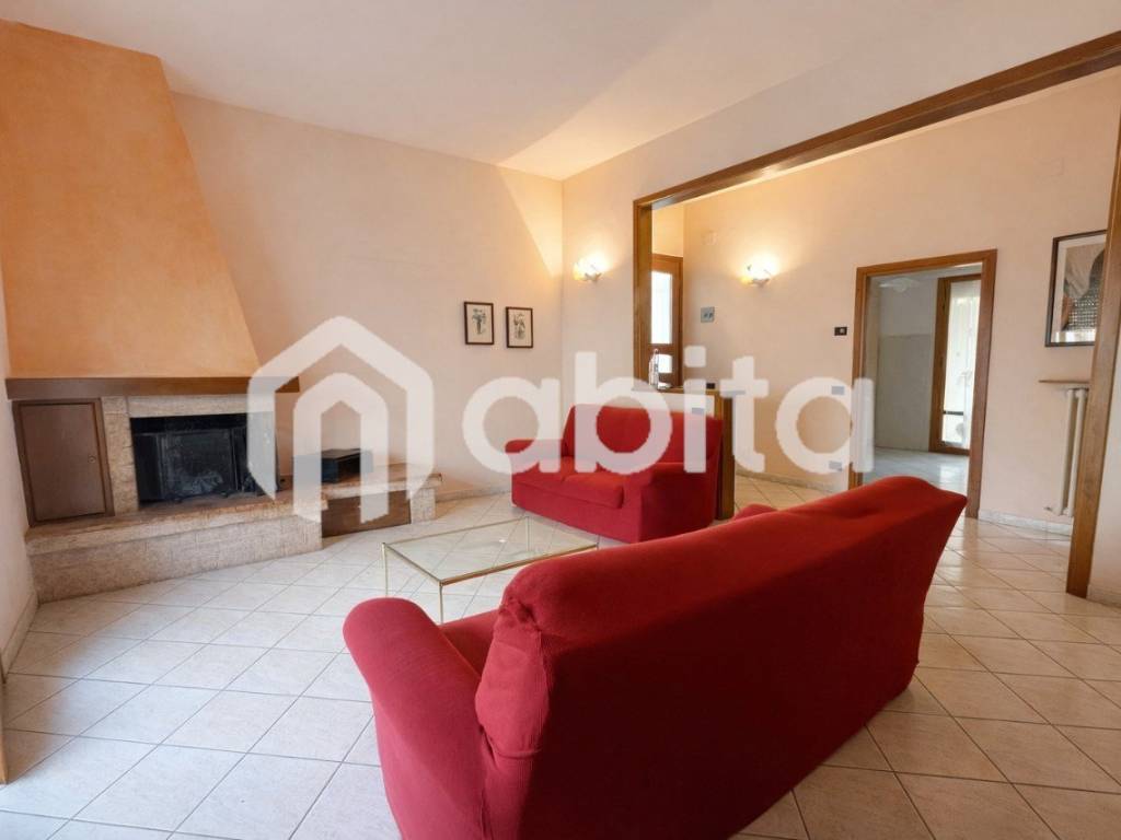 appartamento in vendita a Montevarchi in zona Levane