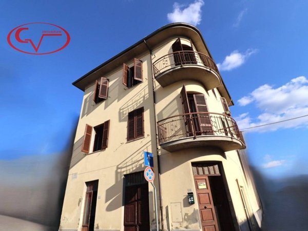 casa indipendente in vendita a Montevarchi in zona Levane
