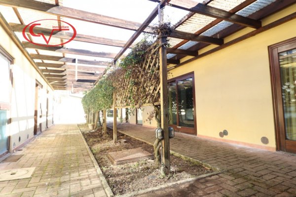 casa semindipendente in vendita a Montevarchi