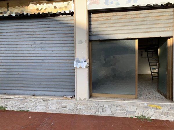 negozio in vendita a Montevarchi