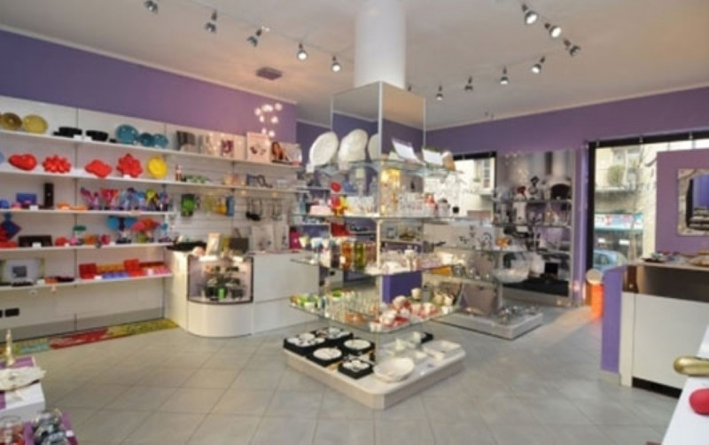 negozio in vendita a Montevarchi