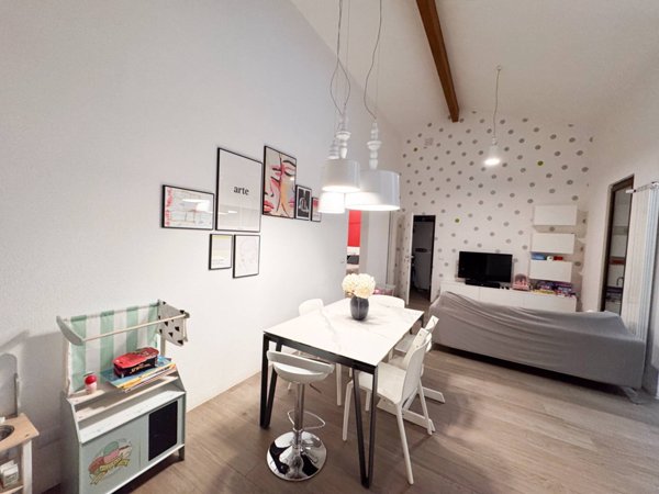 casa semindipendente in vendita a Montevarchi in zona Mercatale Valdarno