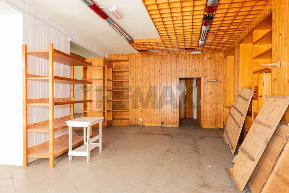 negozio in vendita a Montevarchi