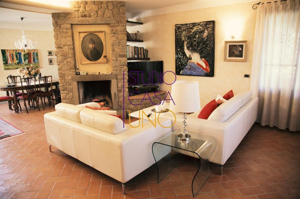 casa indipendente in vendita a Montevarchi