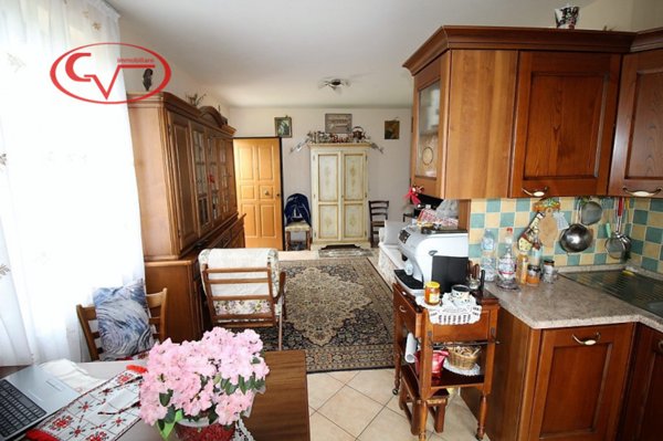 casa indipendente in vendita a Montevarchi