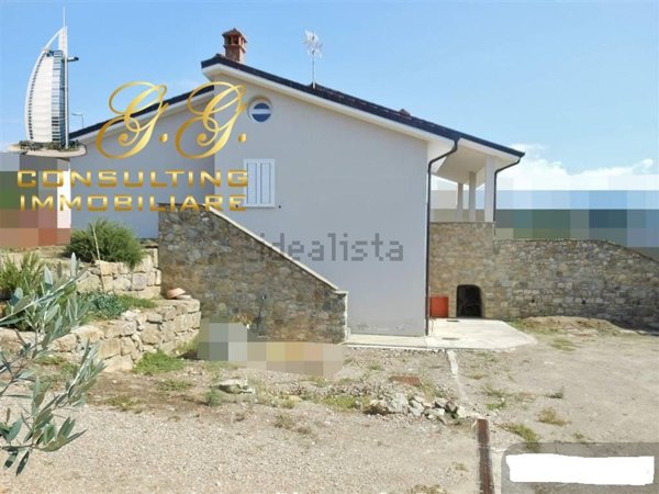 casa indipendente in vendita a Montevarchi