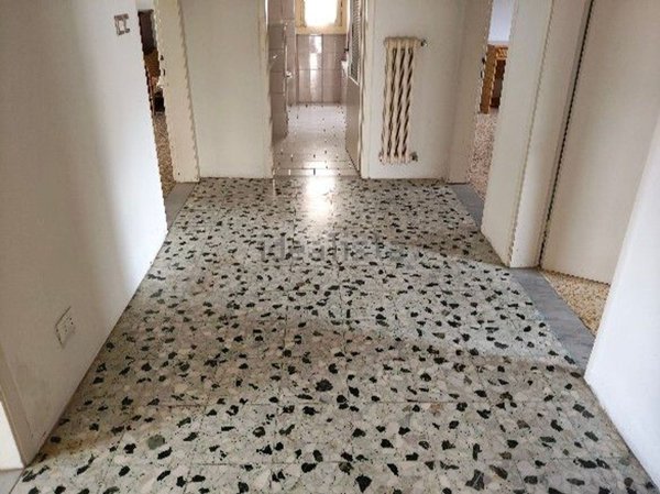 casa indipendente in vendita a Montevarchi