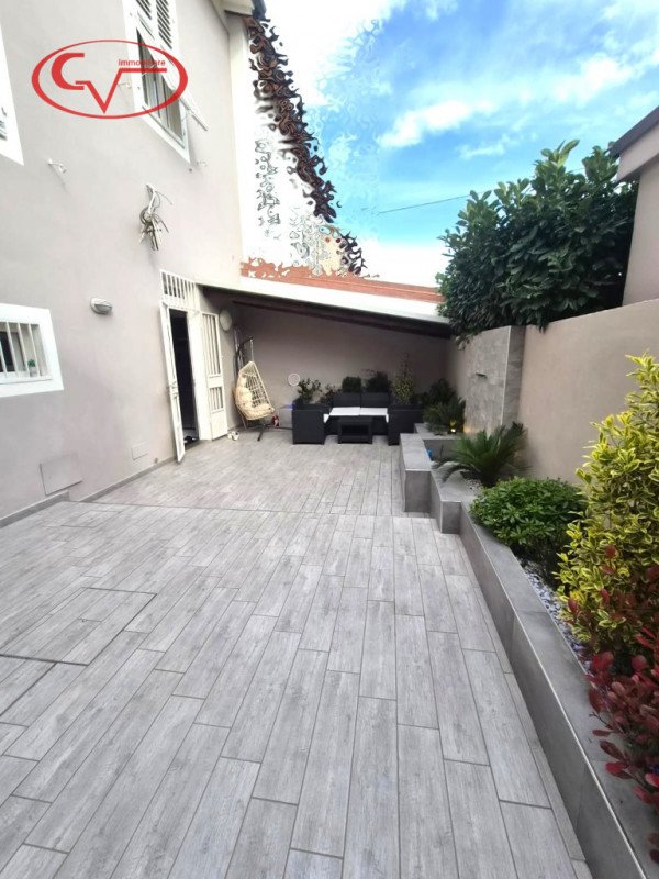 casa indipendente in vendita a Montevarchi