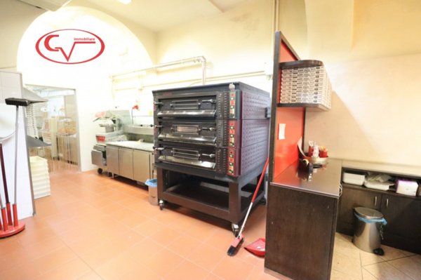 negozio in vendita a Montevarchi