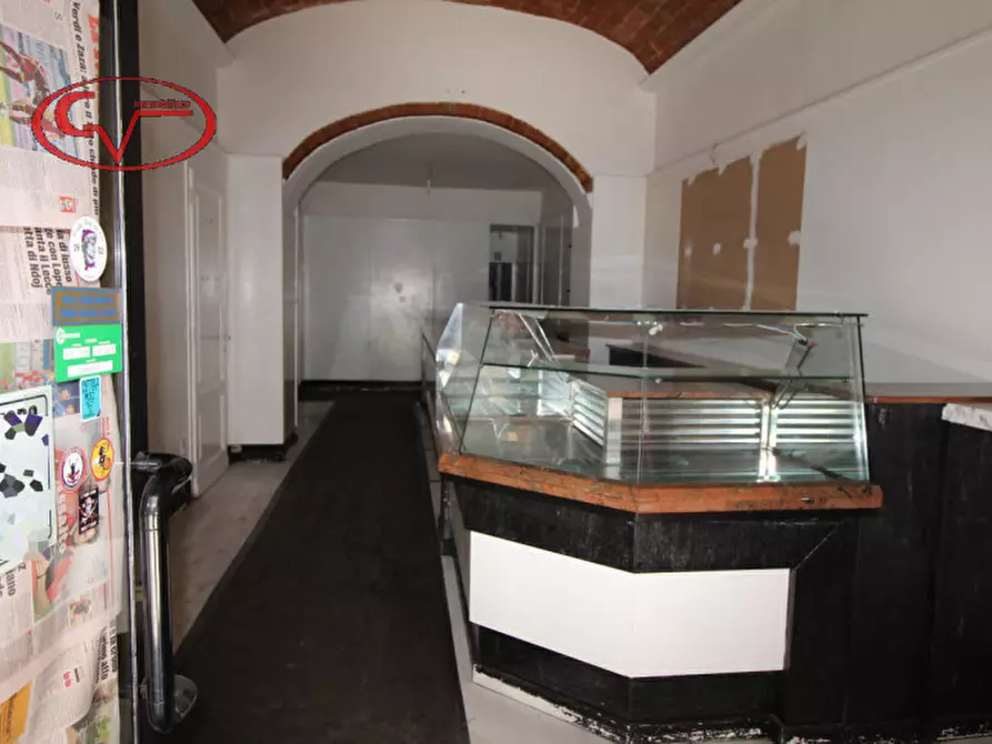 negozio in vendita a Montevarchi