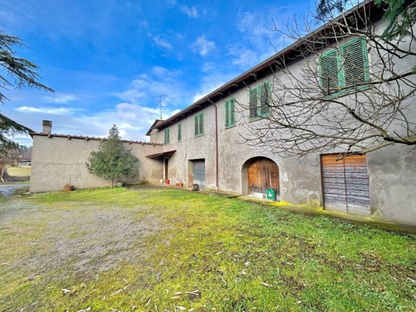 casa indipendente in vendita a Montevarchi