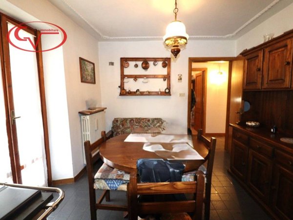 appartamento in vendita a Montevarchi in zona Caposelvi