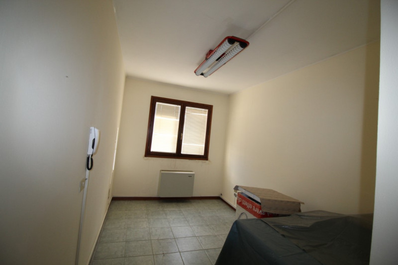 ufficio in vendita a Montevarchi
