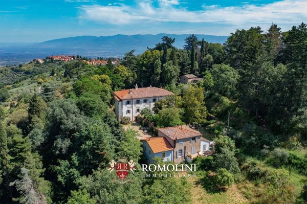 villa in vendita a Montevarchi in zona Moncioni