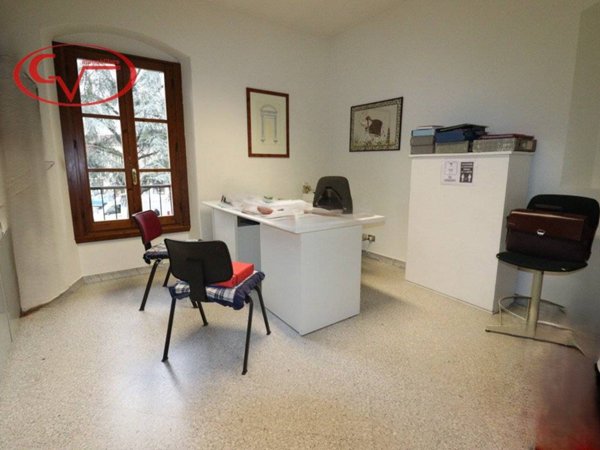ufficio in vendita a Montevarchi