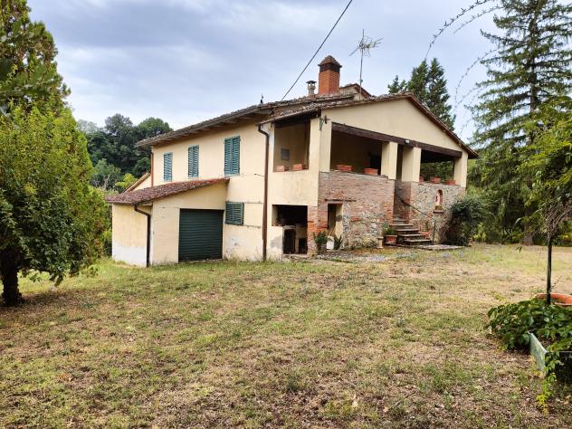 casa indipendente in vendita a Montevarchi