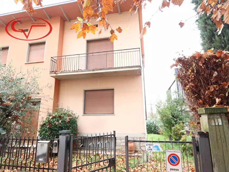 casa indipendente in vendita a Montevarchi