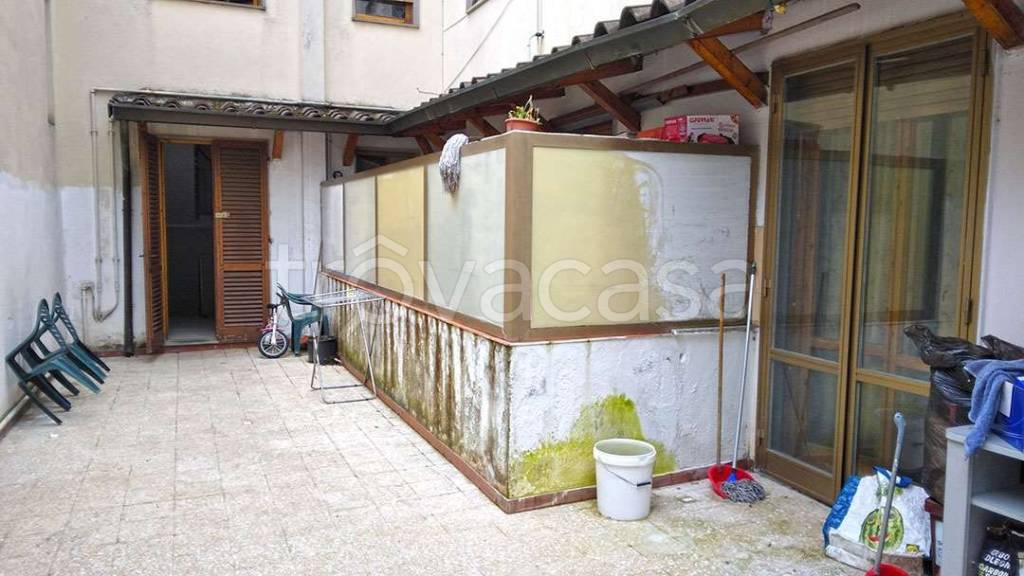 appartamento in vendita a Montevarchi in zona Levane