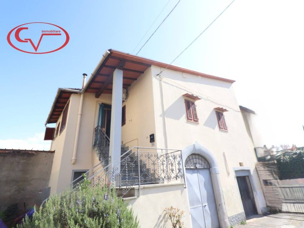 casa indipendente in vendita a Montevarchi