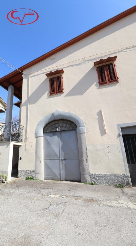 casa semindipendente in vendita a Montevarchi in zona Levanella