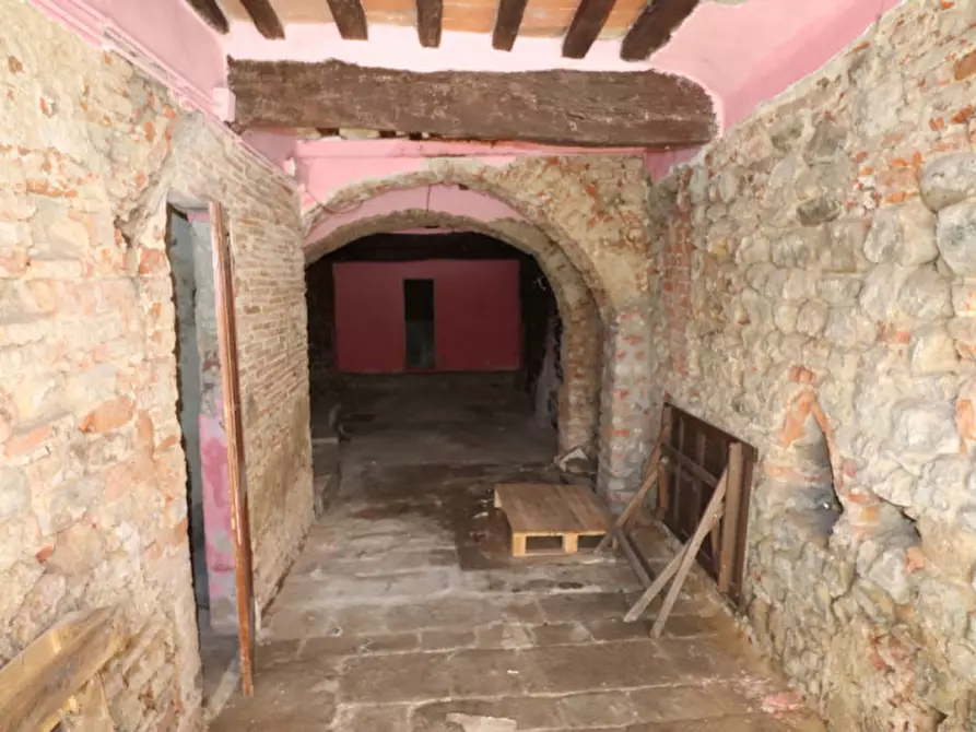 casa semindipendente in vendita a Montevarchi