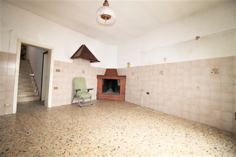 casa indipendente in vendita a Montevarchi