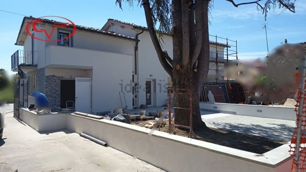 casa indipendente in vendita a Montevarchi