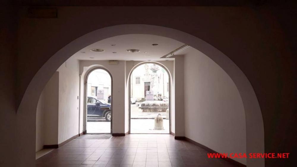 negozio in vendita a Montevarchi